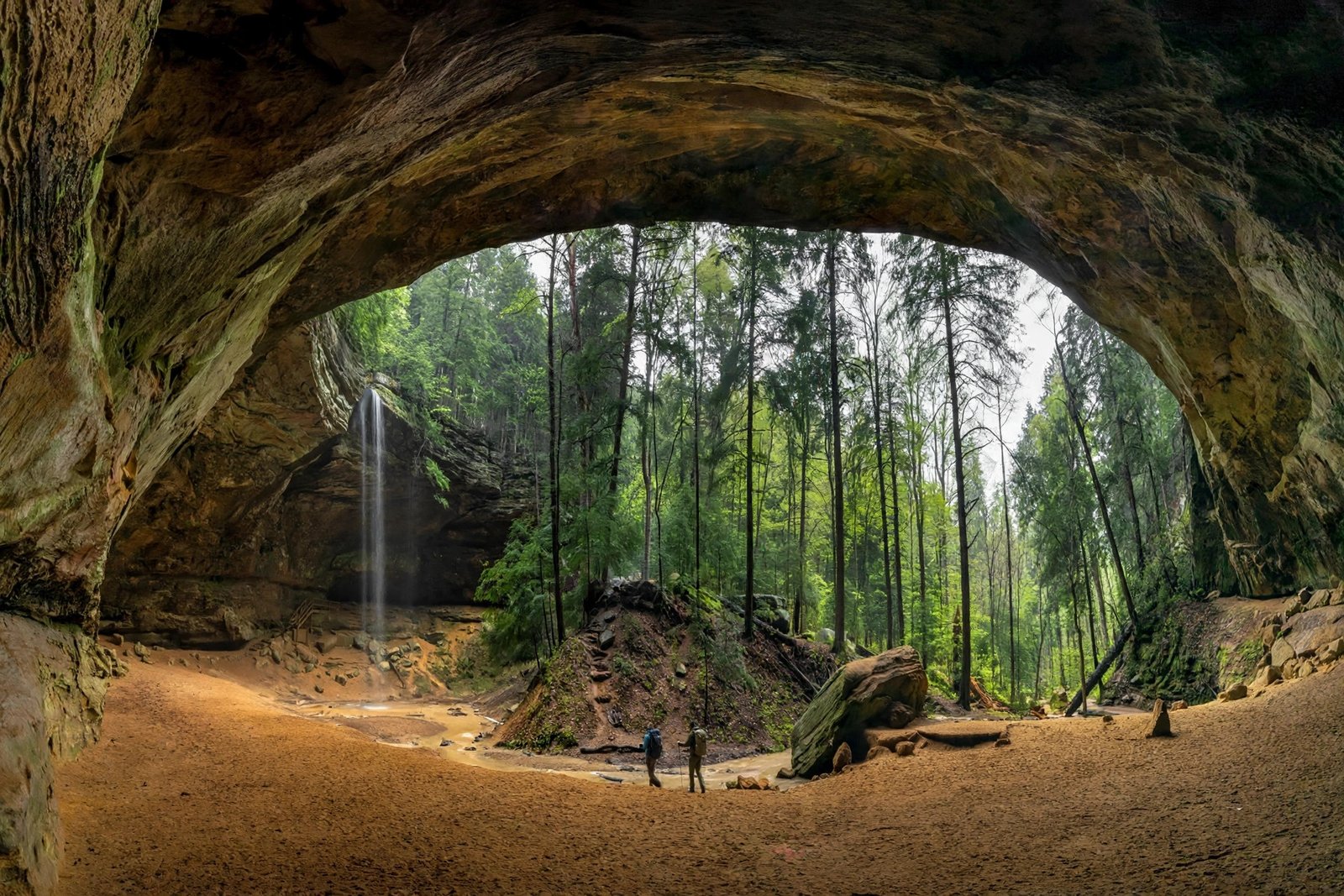 The massive recess cave and waterfall at Ash Cave in Hocking Hills Ohio